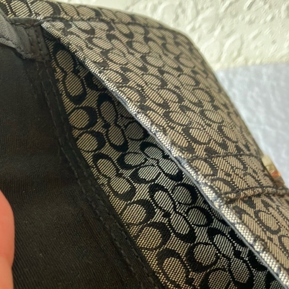 Coach: Black & Gray Signature Wristlet/Clutch- Silver Tone - Picture 11 of 14
